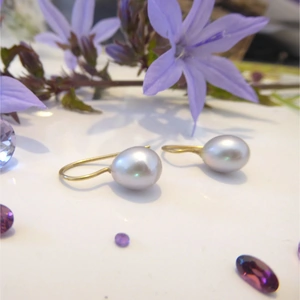 Catherine Marche 18kt Gold Dove Grey Teardrop Pearls Earrings