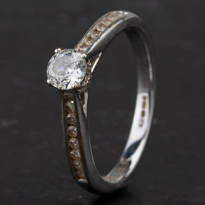 Pre-Owned 18ct White Gold Diamond Solitaire Ring 4148252