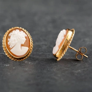 Pre-Owned 9ct Yellow Gold Cameo Stud Earrings 4165227